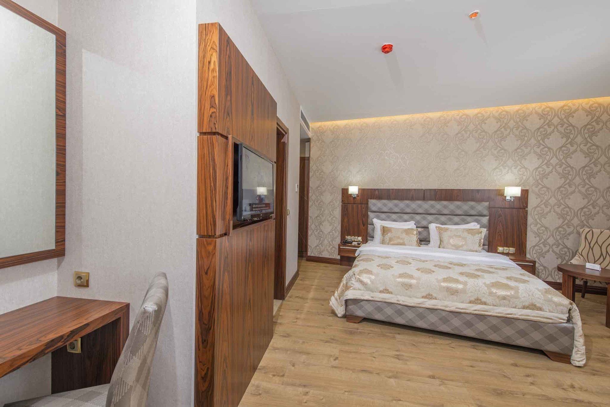 Midmar Deluxe Hotel Istanbul Exterior photo